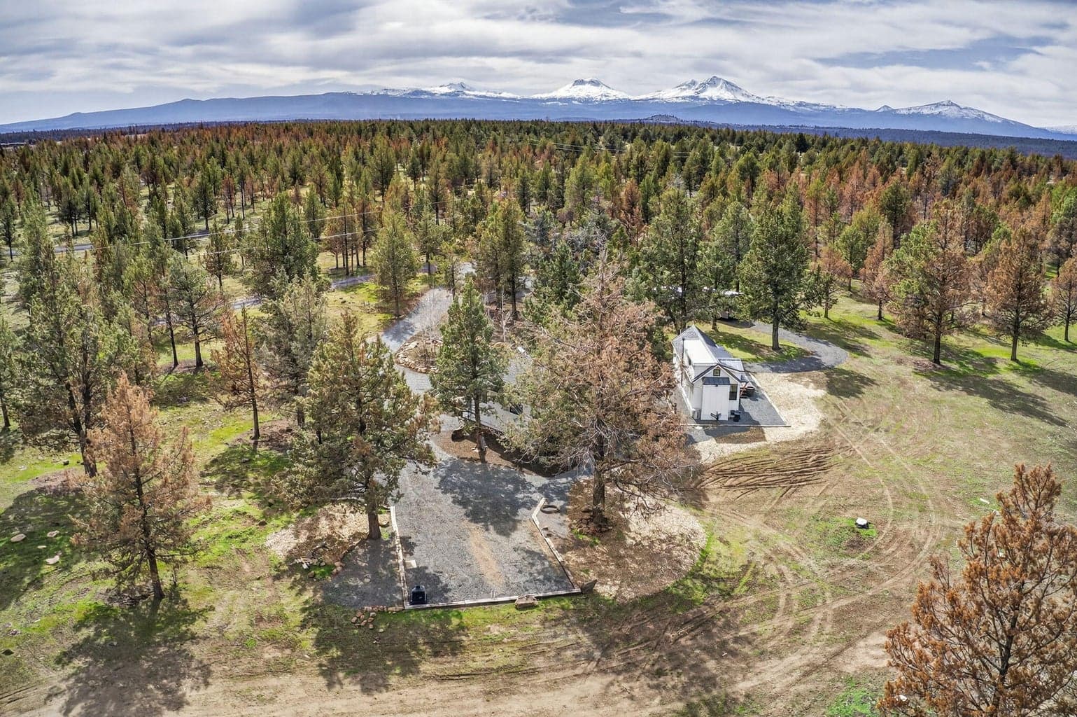 Photo of 18070 Mountain View Road 54 of 59