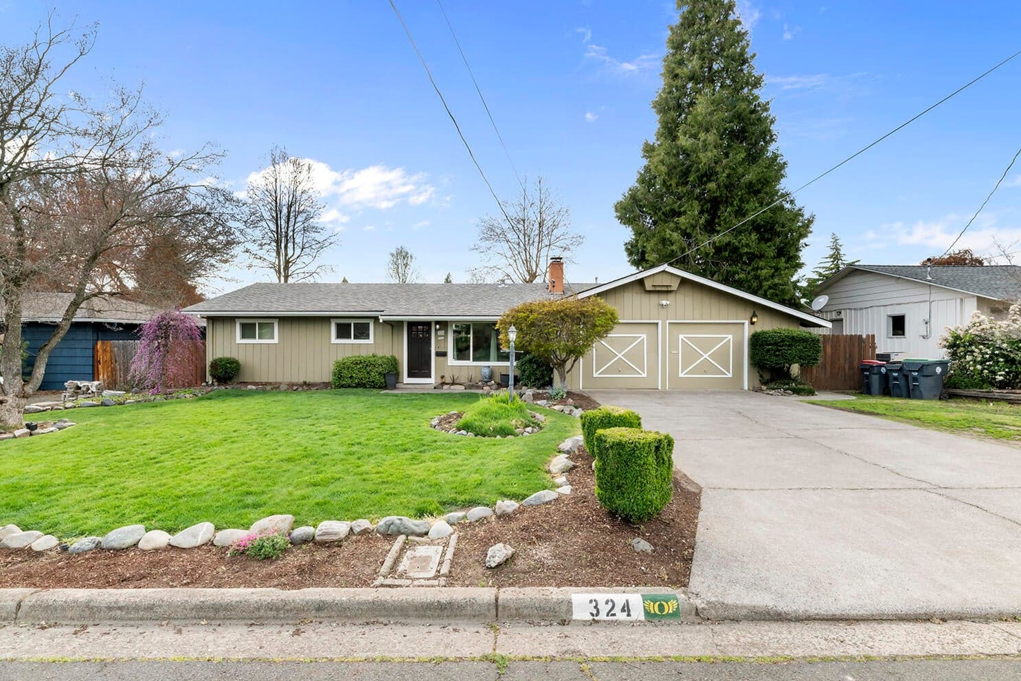 Photo of 324 Stanley 2 of 21
