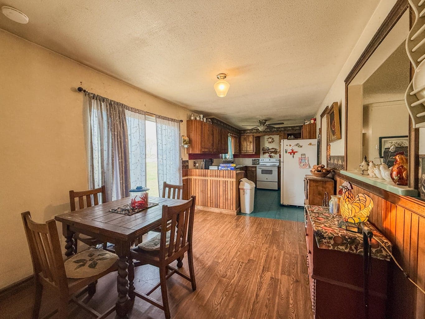 Photo of 2153 NE Sunset View Lane 14 of 20