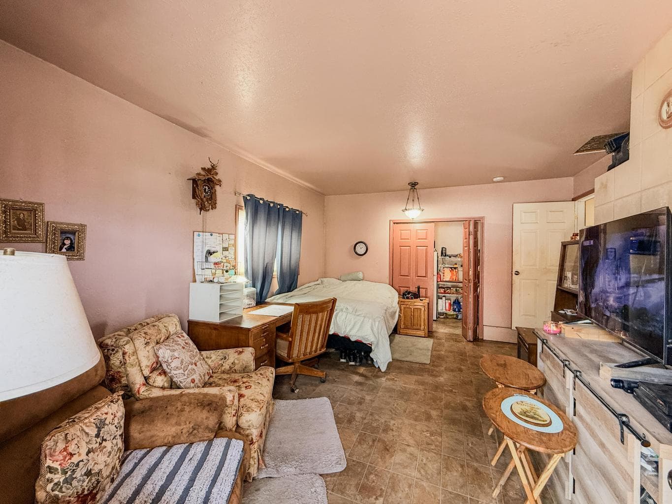 Photo of 2153 NE Sunset View Lane 16 of 20