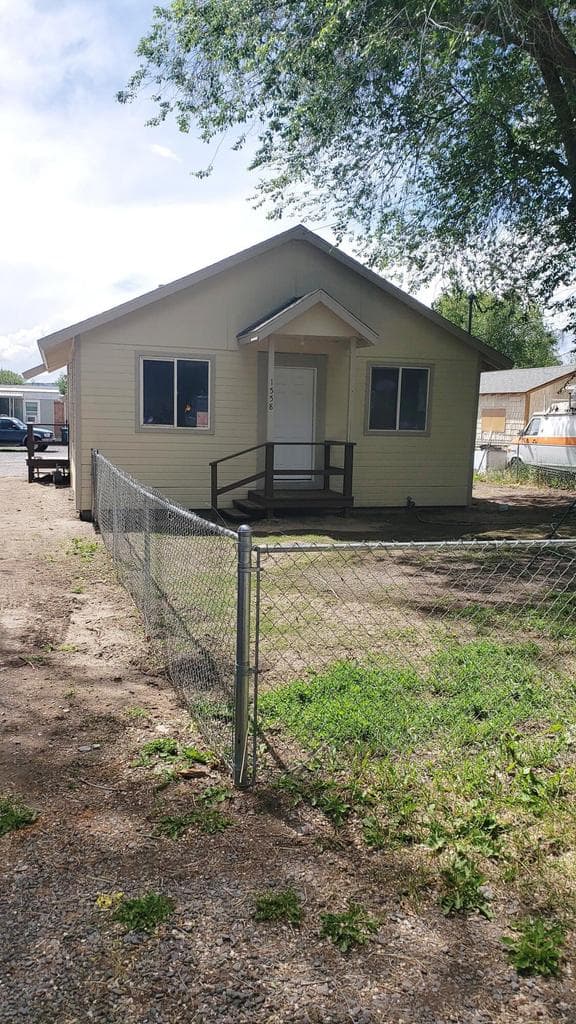 Photo of 1558 Hope 2 of 18