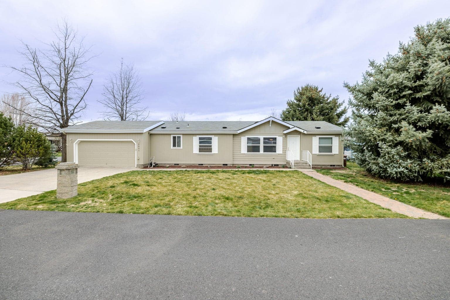 Photo of 2051 Uintah 1 of 37