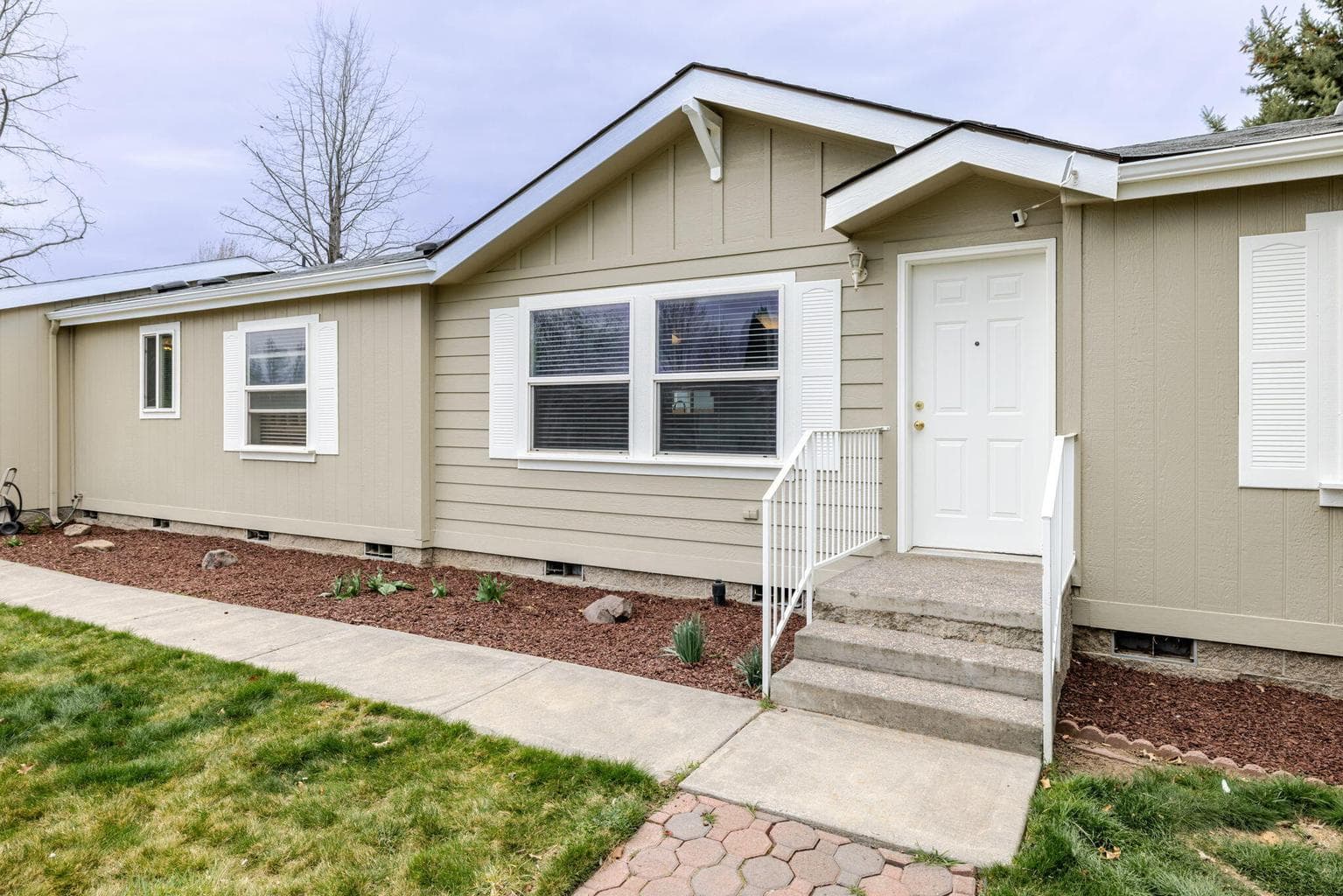 Photo of 2051 Uintah 2 of 37