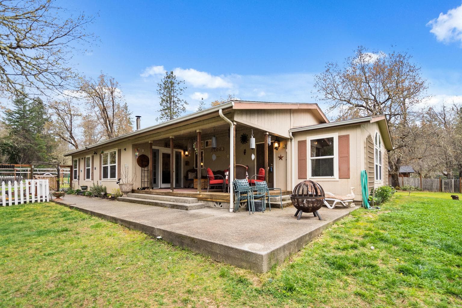 Photo of 3134 Evans Creek 3 of 62