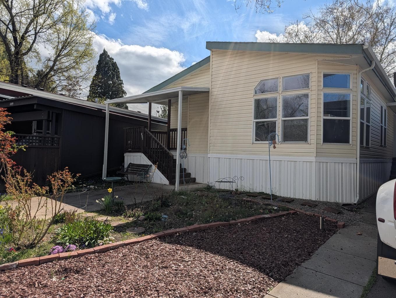 Photo of 1055 5th 3 of 40