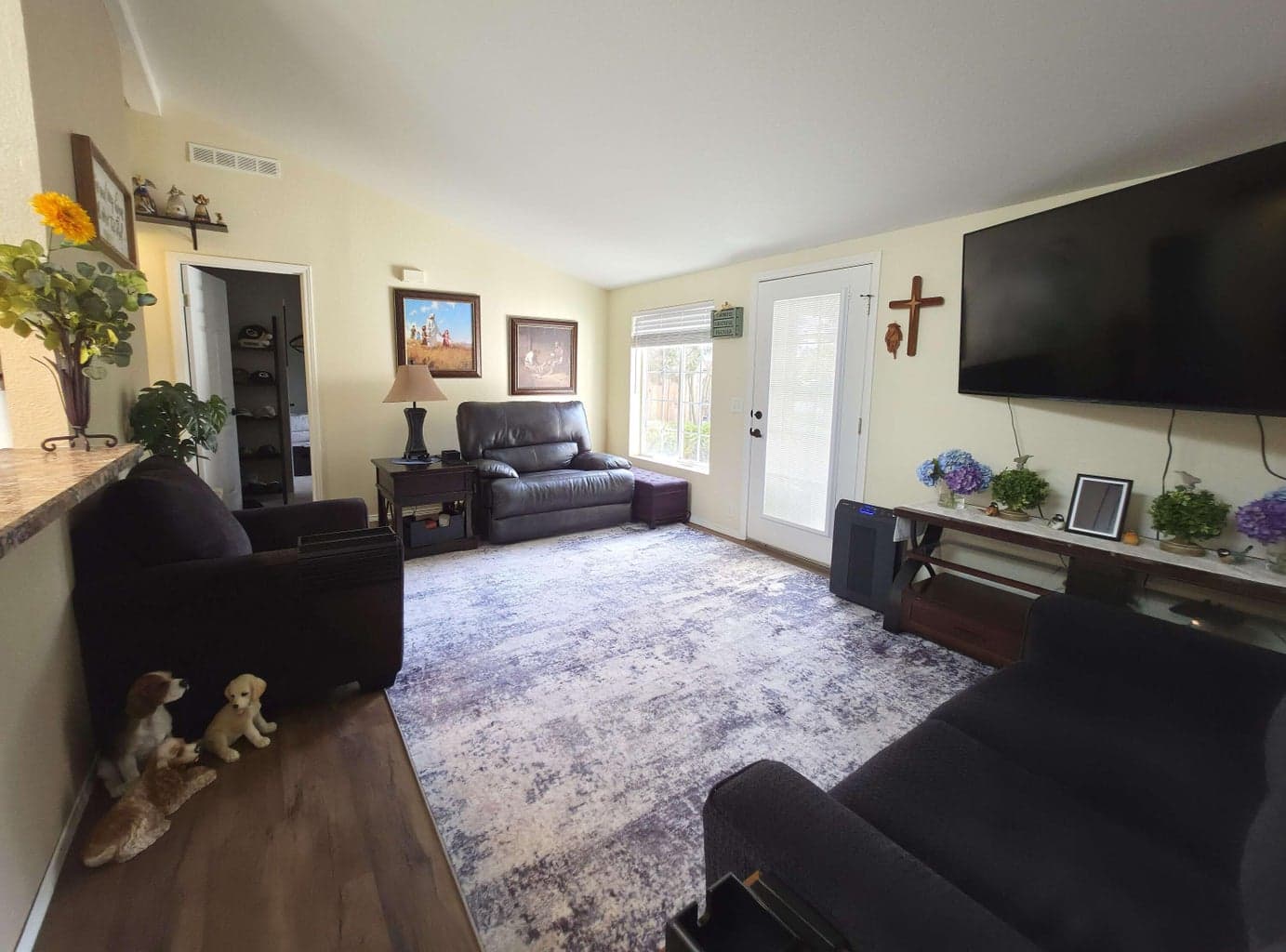Great room has brand new laminate floors
