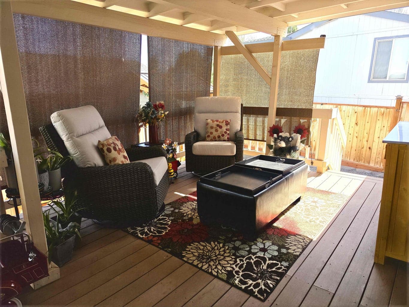 Enjoy relaxing on the spacious, covered deck!