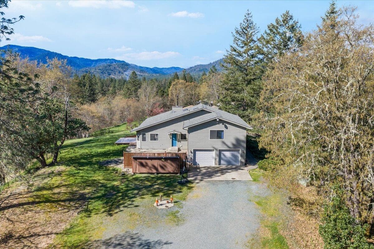 Photo of 697 Intervale 1 of 33