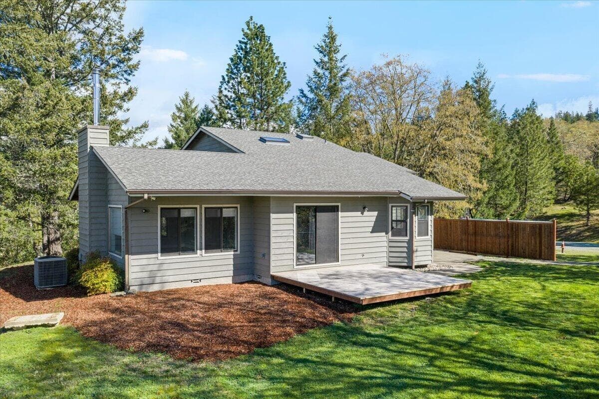 Photo of 697 Intervale 3 of 33