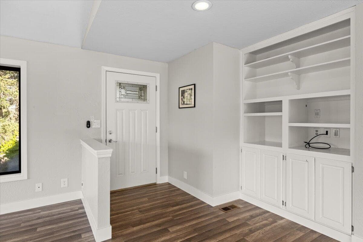 Photo of 697 Intervale 5 of 33