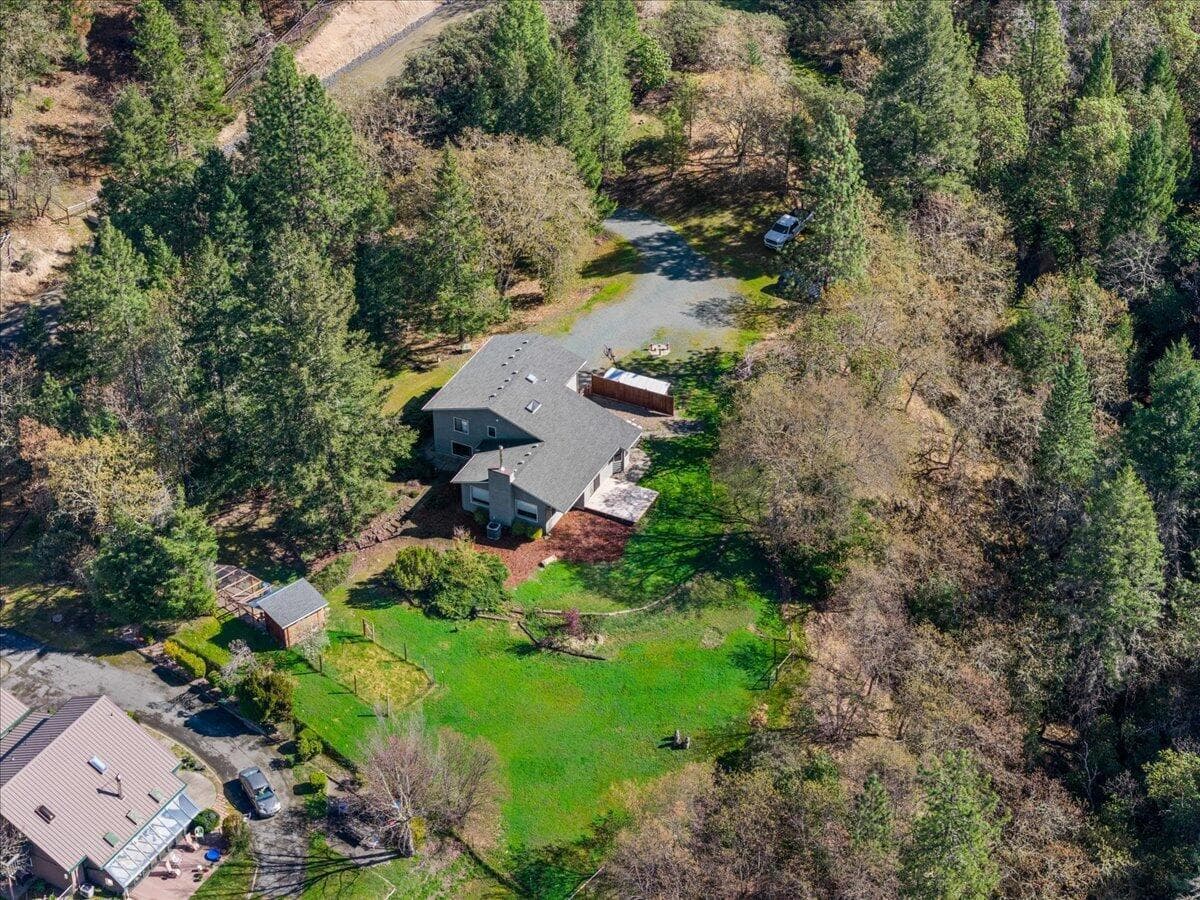 697 Intervale