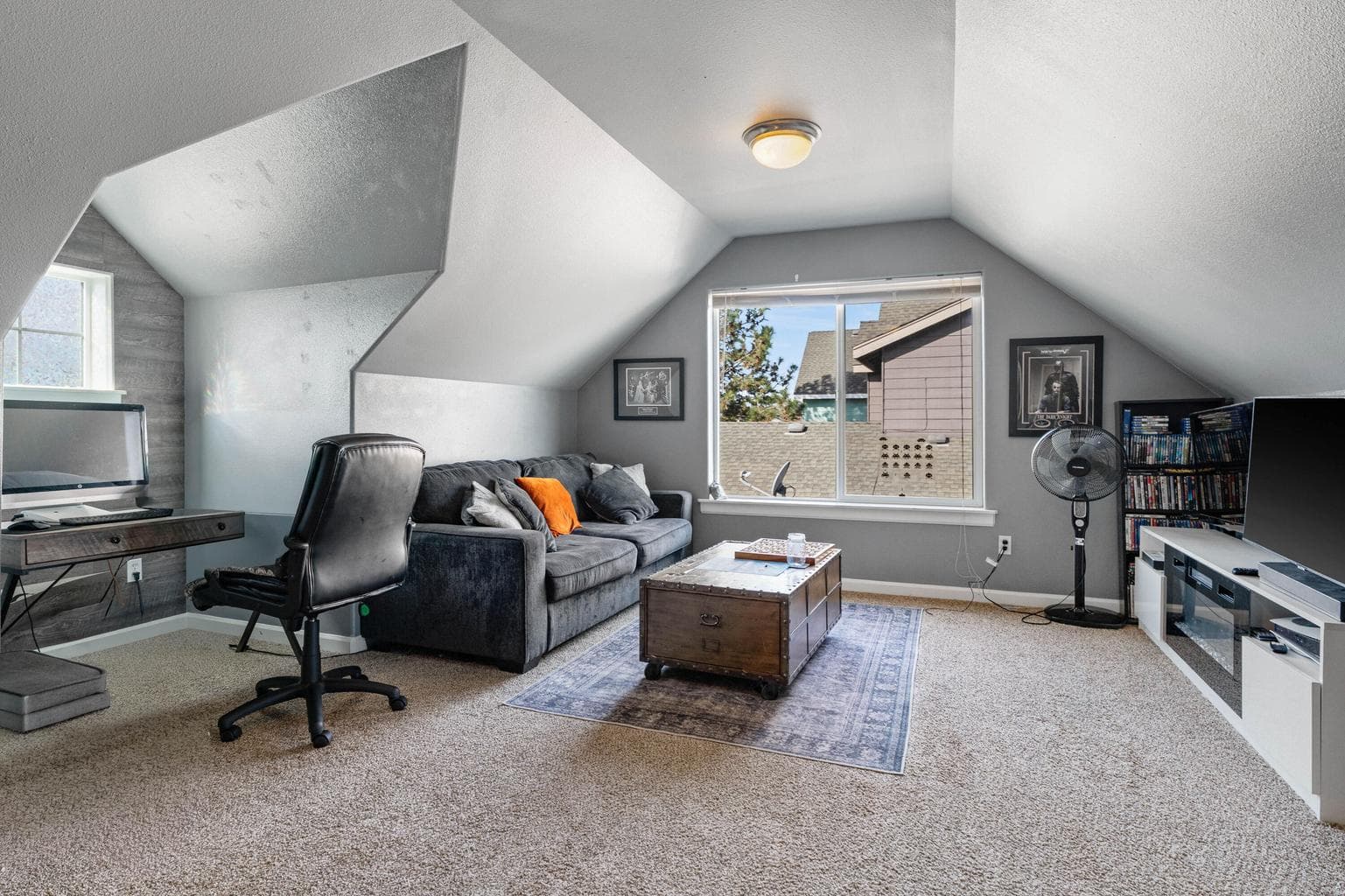 Photo of 21266 Capella 4 of 37