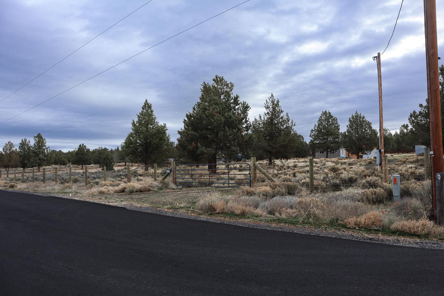 Photo of 16524 Yaqui 2 of 26