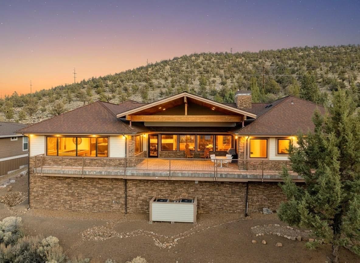 Photo of 10715 Rockside 2 of 118