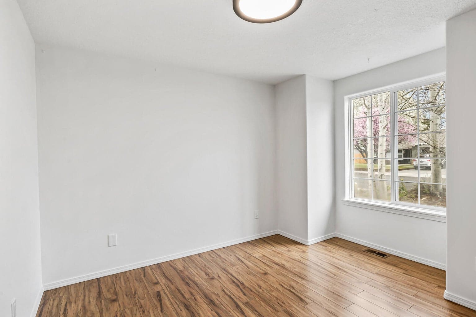 Photo of 730 NW 19th Place 17 of 35