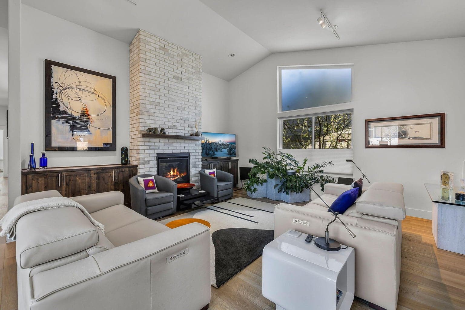 Photo of 3759 45th 5 of 62