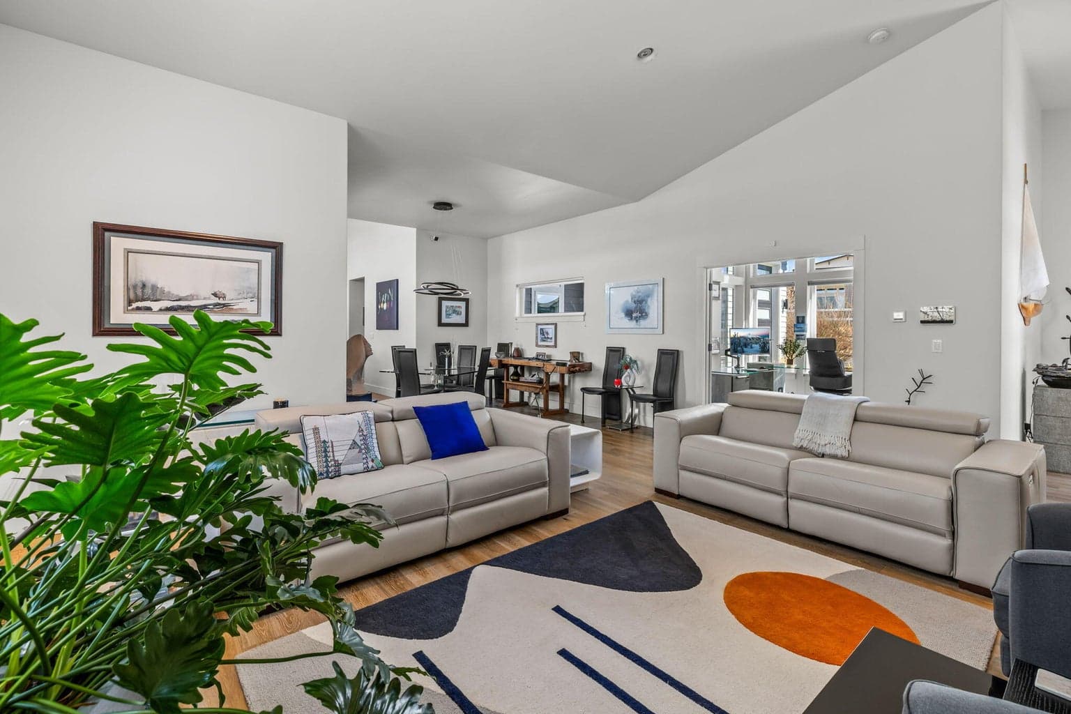Photo of 3759 SW 45th Street 9 of 62