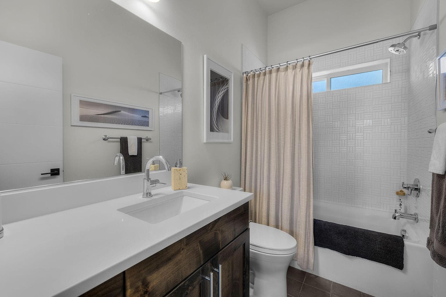 Photo of 3759 SW 45th Street 13 of 62