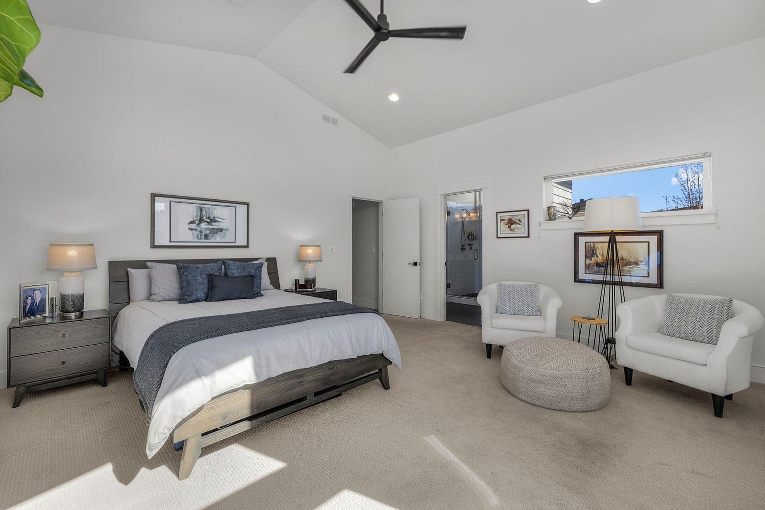 Photo of 3759 SW 45th Street 16 of 62