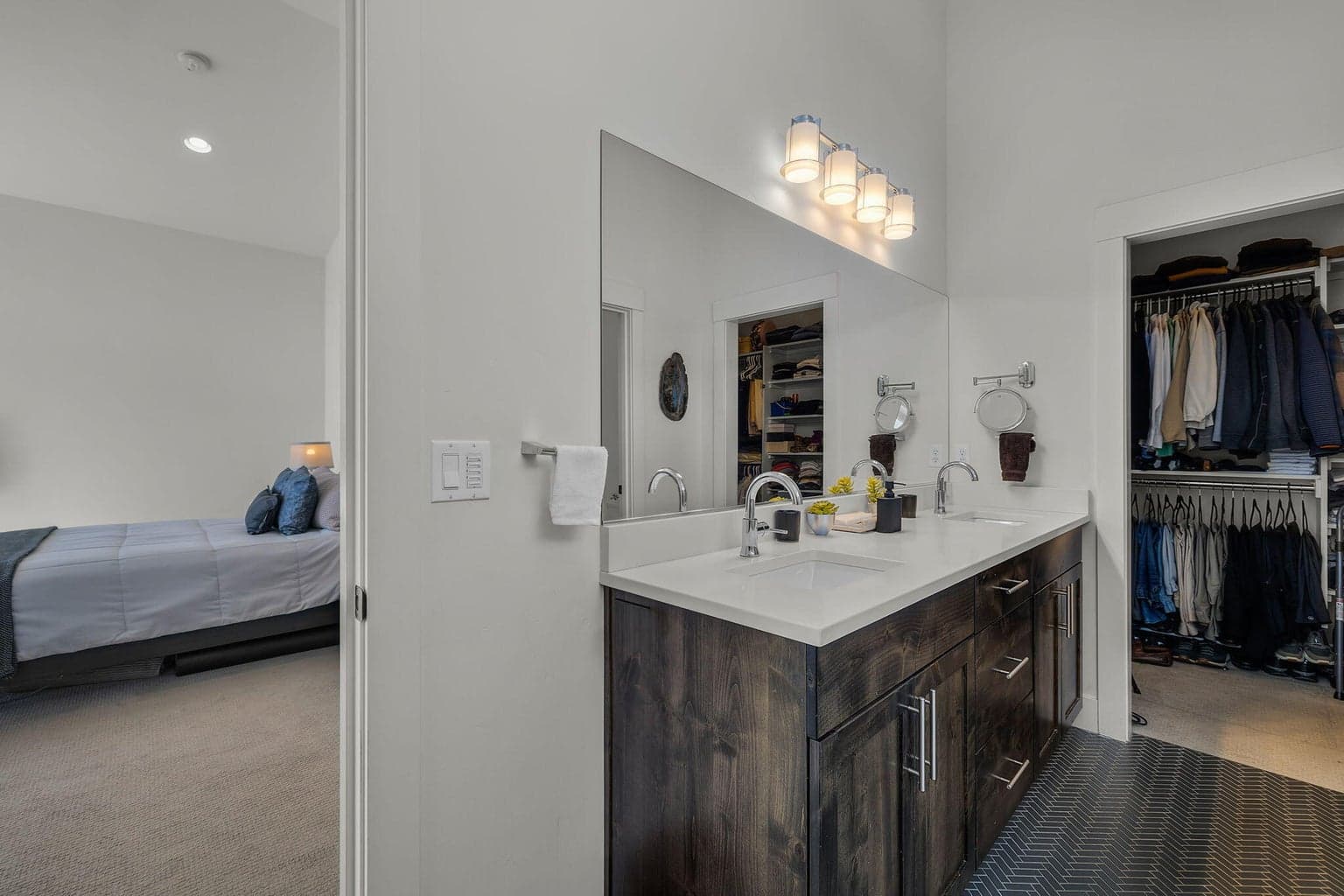 Photo of 3759 SW 45th Street 22 of 62