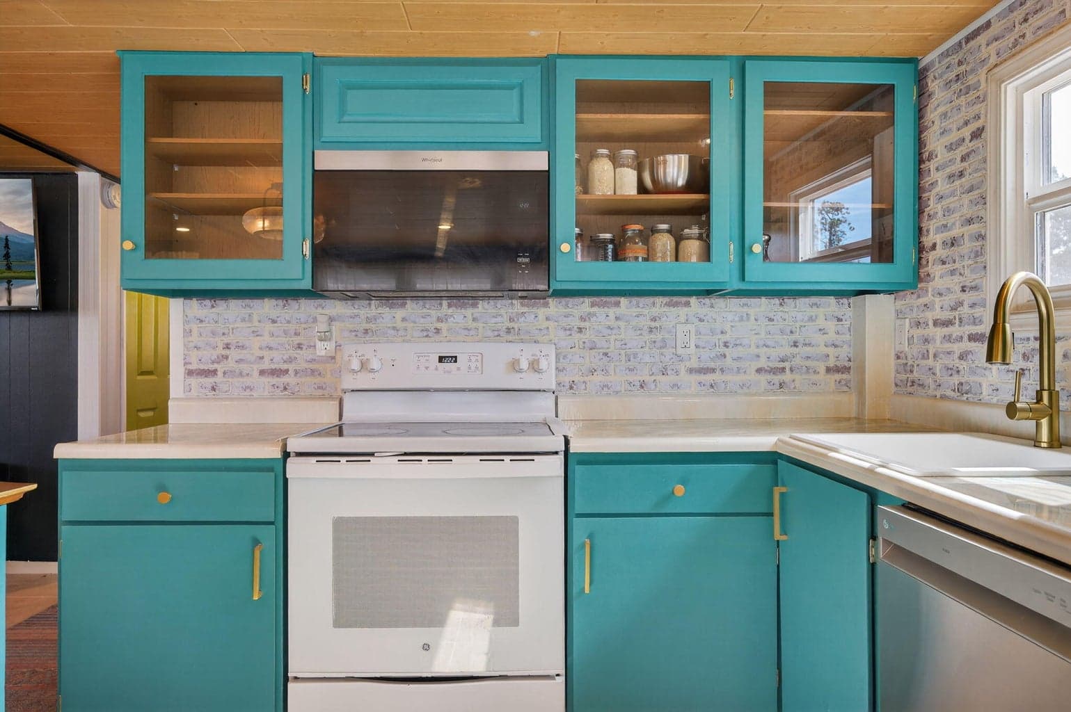 Photo of 64900 Hunnell Road 13 of 31