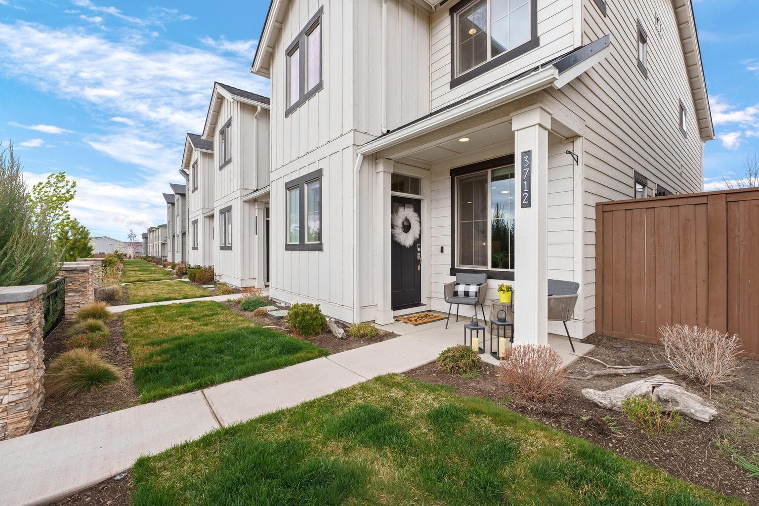 Photo of 3712 Petrosa 2 of 30
