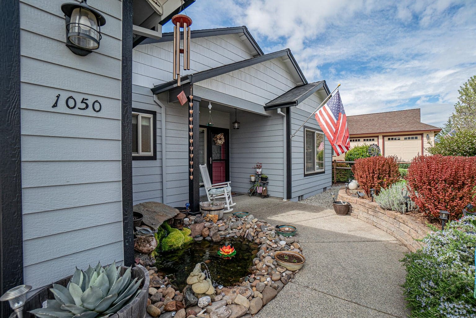 Photo of 1050 Azure 2 of 38