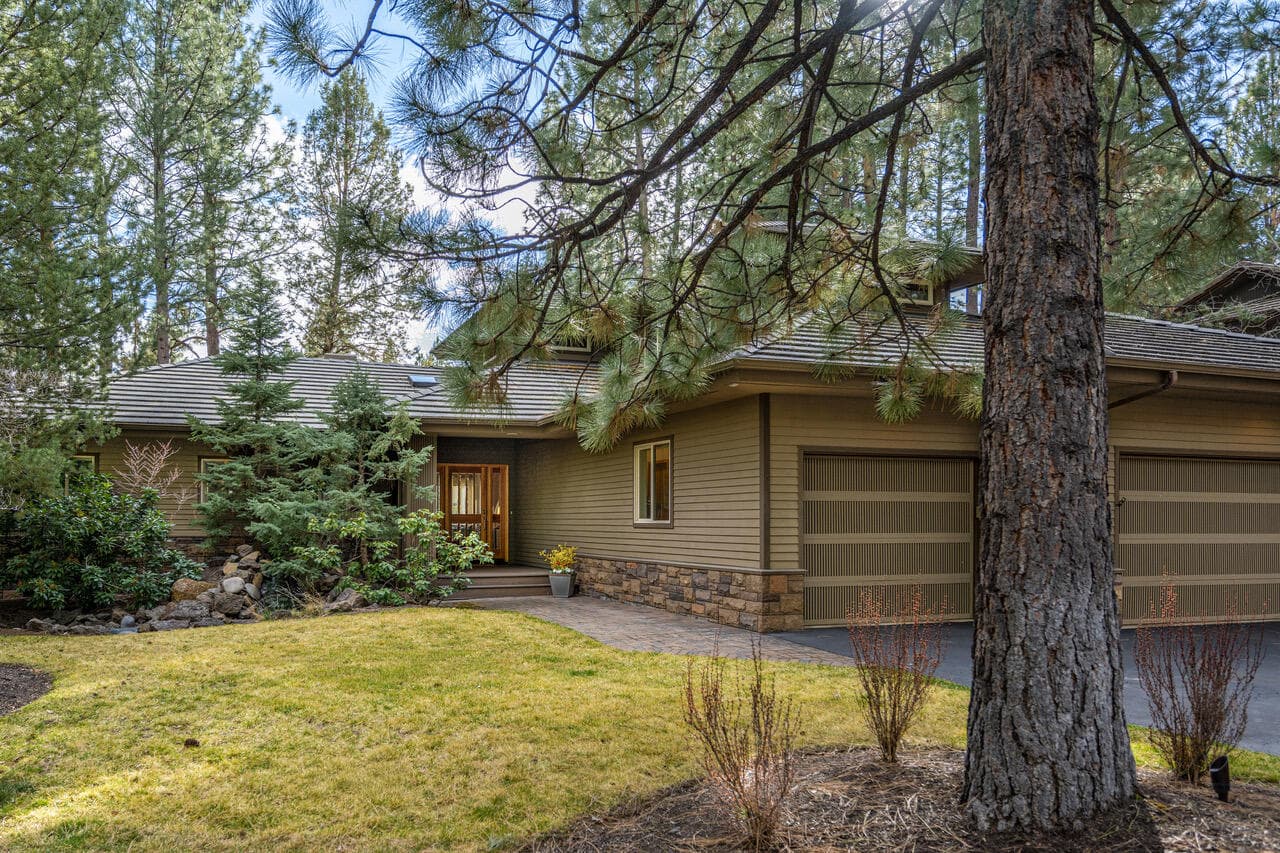 19397 Soda Springs, Bend, OR, 97702 property photo