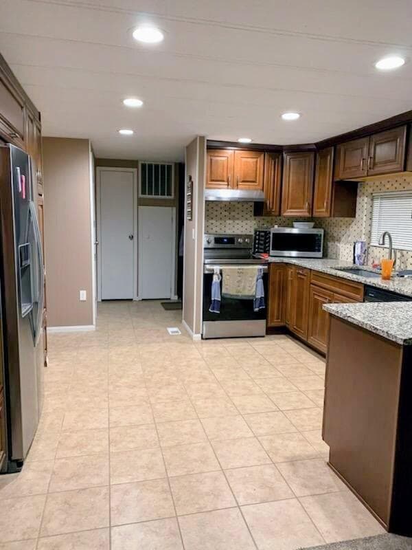 Photo of 6226 Evans Creek 2 of 24
