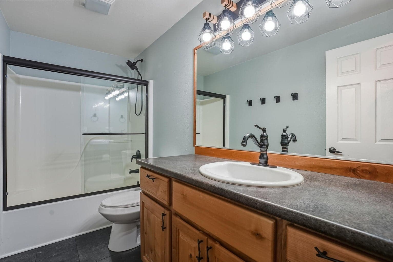 2nd bathroom