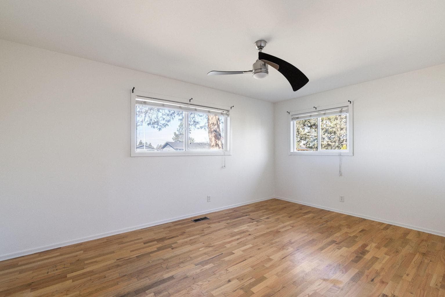 Photo of 1830 SW 16th Street 12 of 30