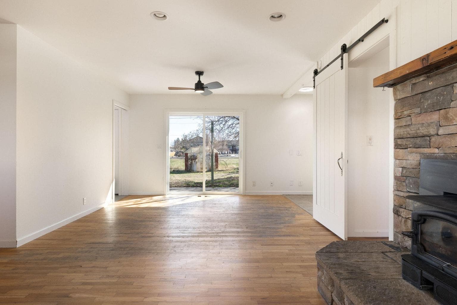 Photo of 1830 SW 16th Street 19 of 30