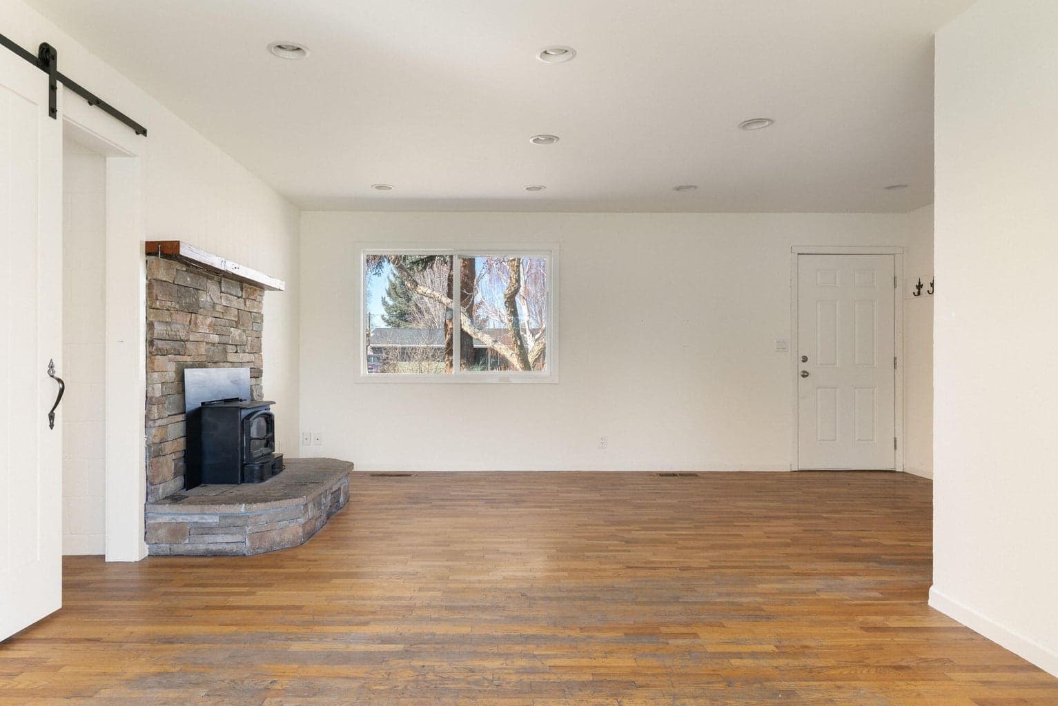 Photo of 1830 SW 16th Street 21 of 30