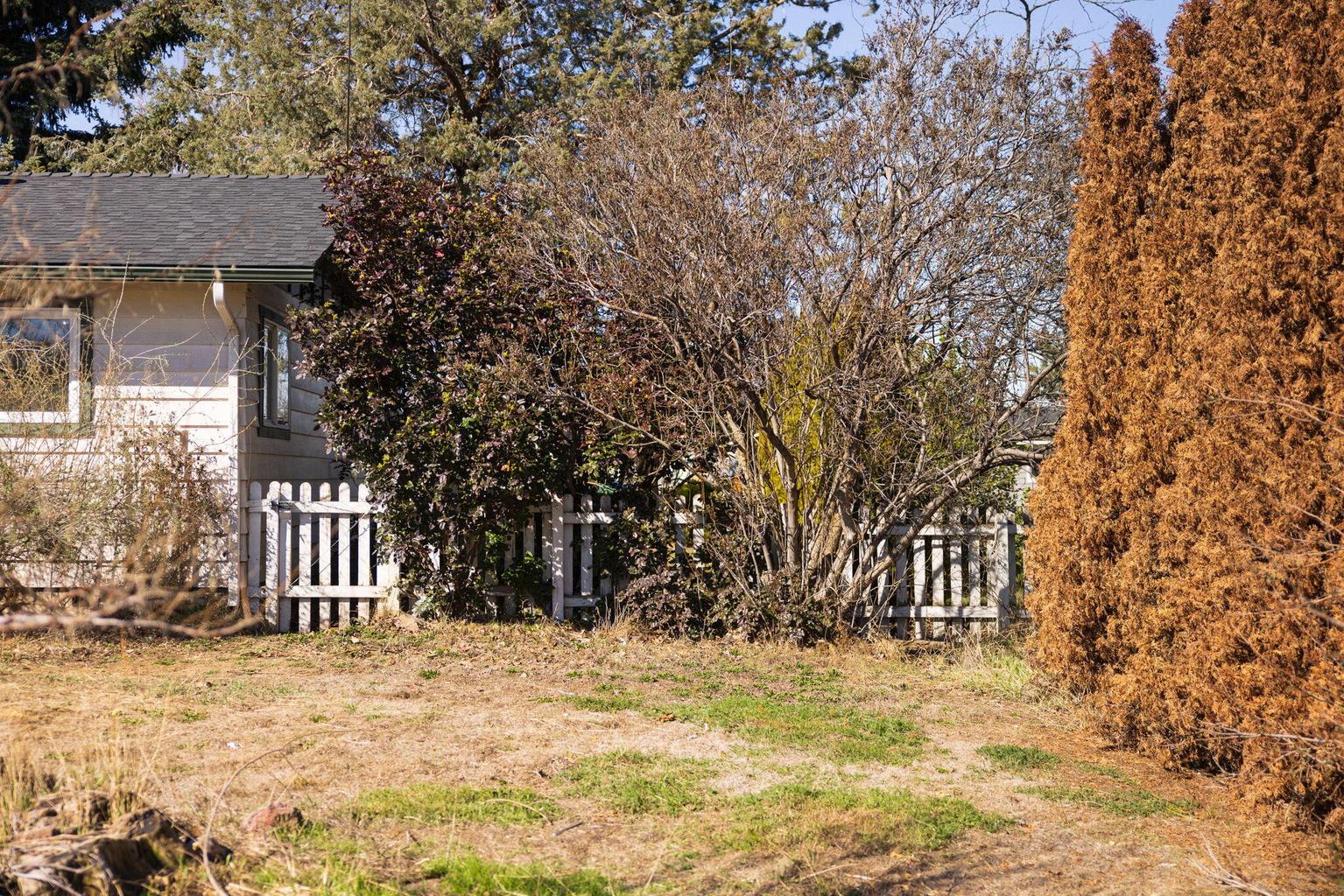 Photo of 1830 SW 16th Street 23 of 30