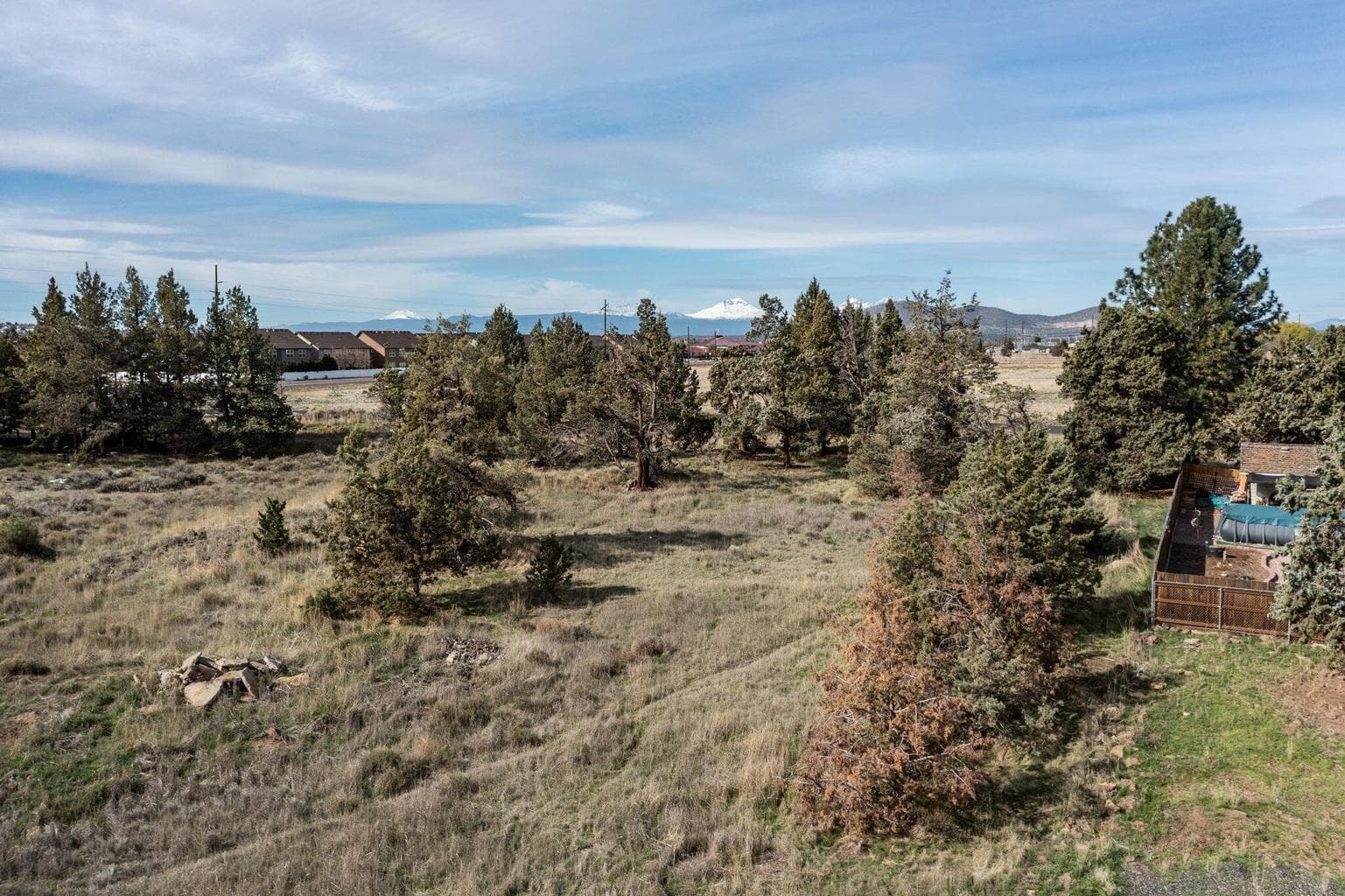 Photo of 2736 SW Glacier Avenue 11 of 17