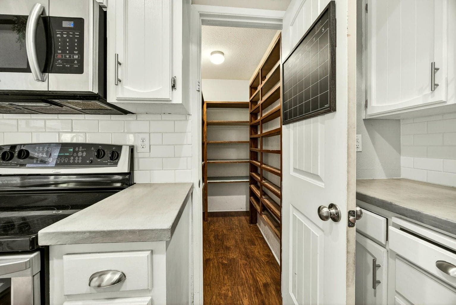 Photo of 2409 Greenbrook 5 of 24