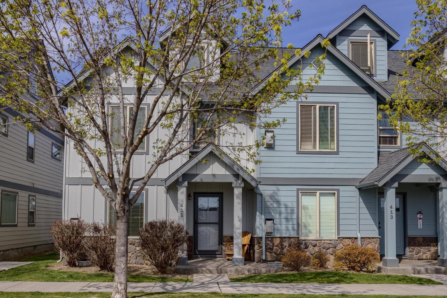 Photo of 411 25th 2 of 34