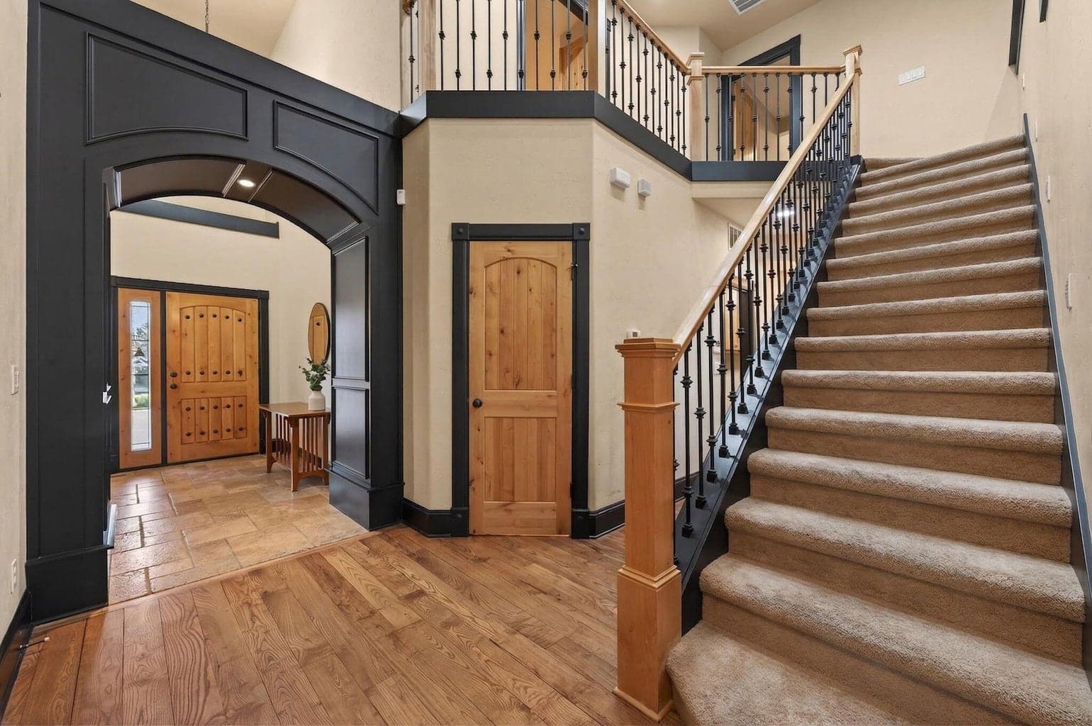 Photo of 60885 Oasis Place 7 of 34