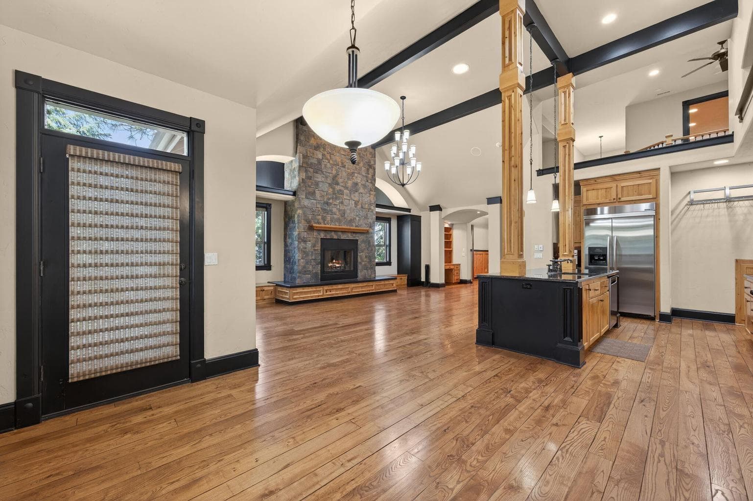 Photo of 60885 Oasis Place 6 of 34