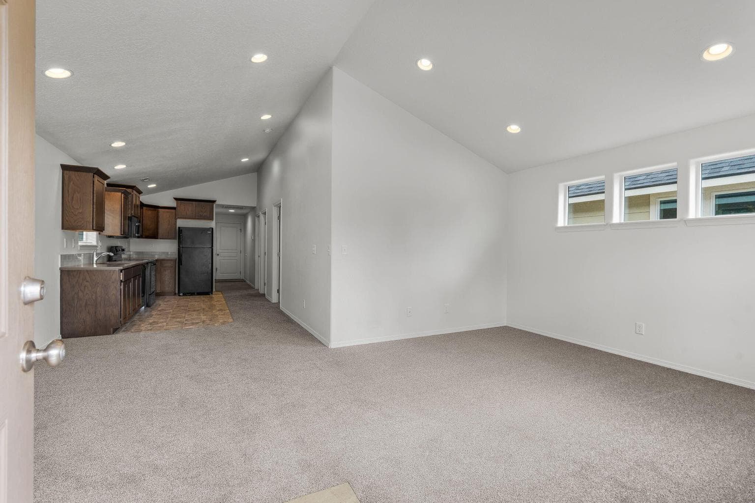 Photo of 858 Trinity 4 of 23