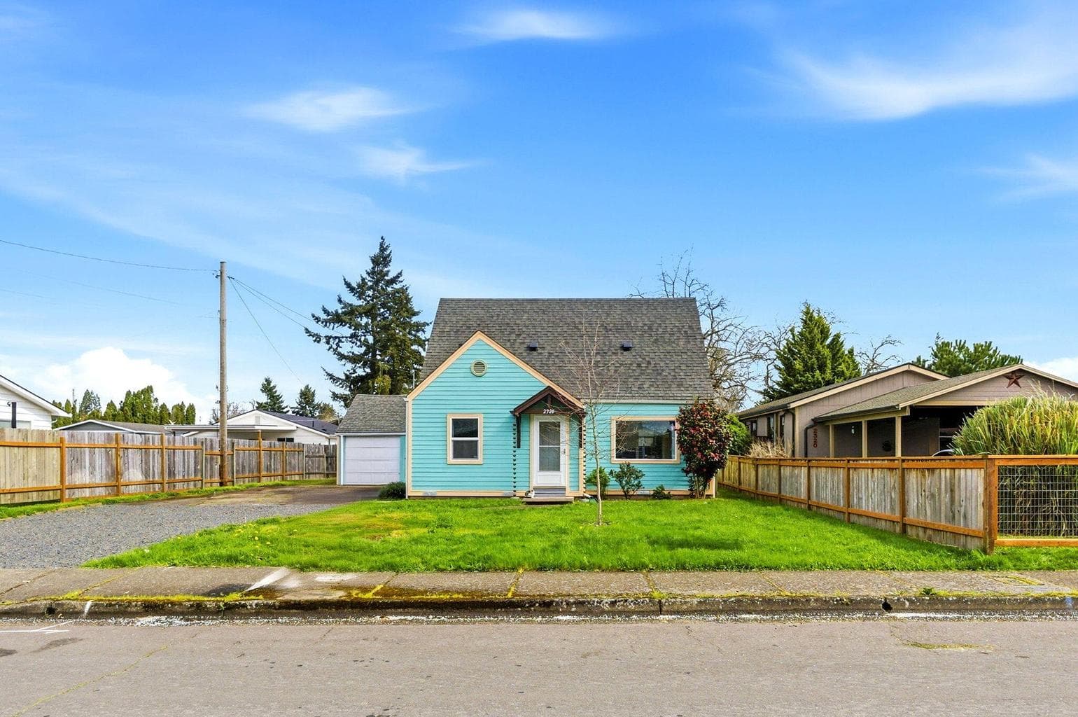 Photo of 2326 Evergreen 1 of 29