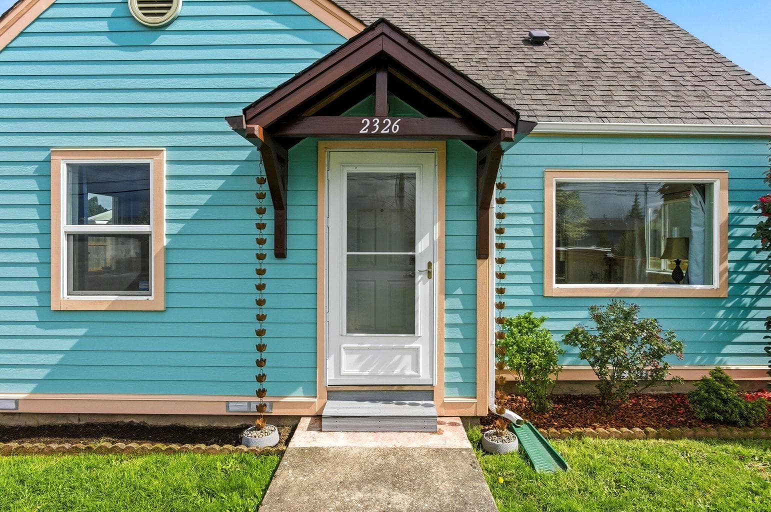 Photo of 2326 Evergreen 4 of 29