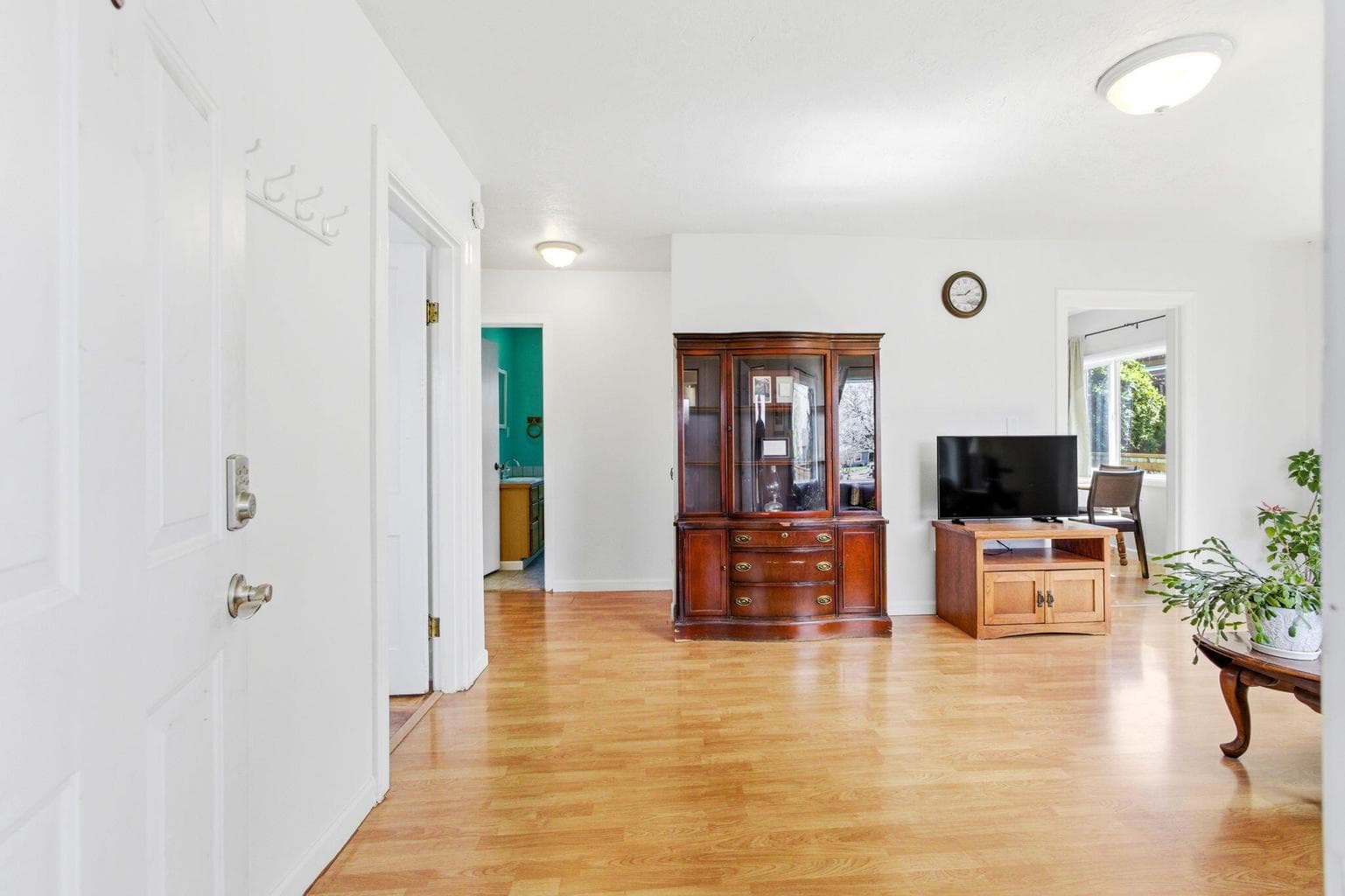 Photo of 2326 Evergreen 5 of 29