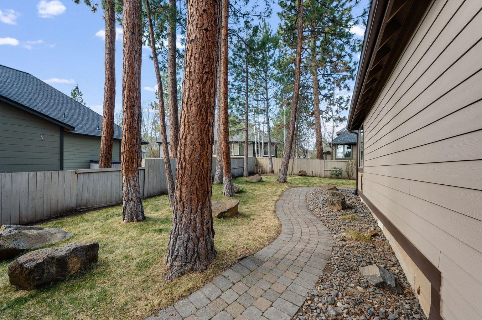 Photo of 60885 Oasis Place 24 of 34