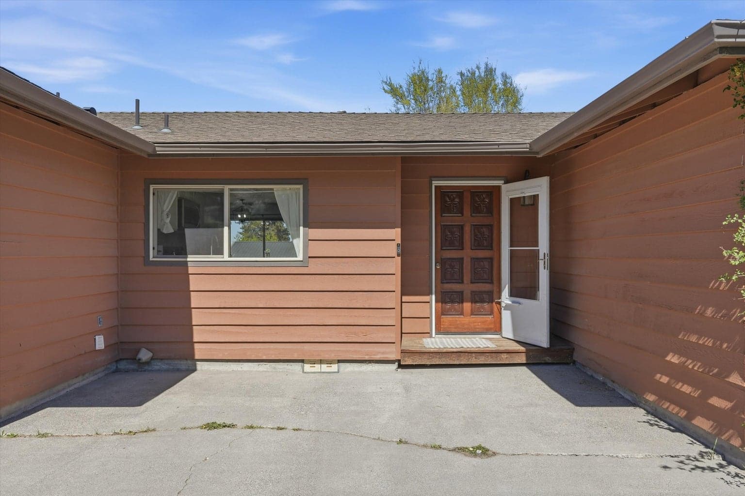Photo of 1721 Lynch 5 of 35