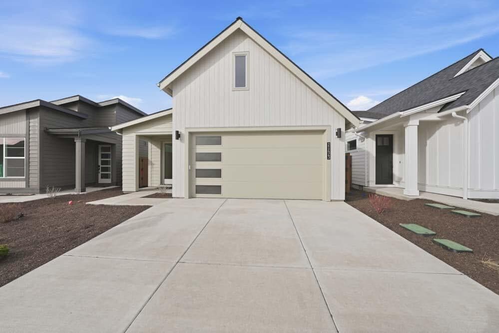 Photo of 21423 Hayloft 1 of 7