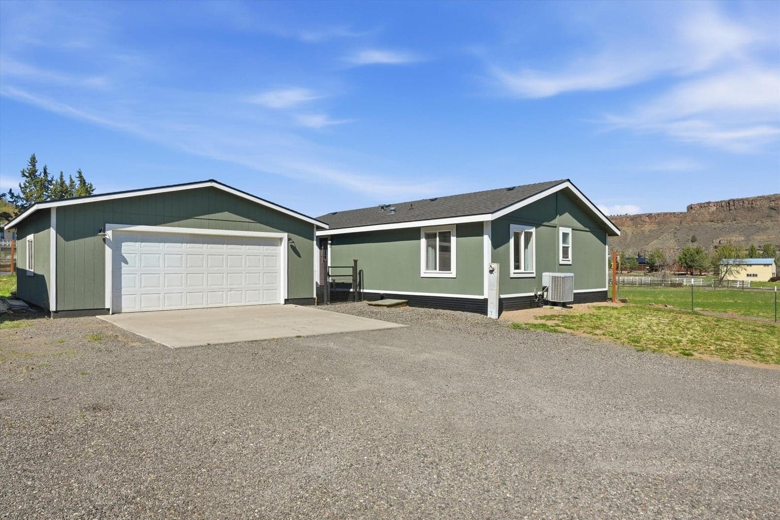 Photo of 11480 Horny Hollow 3 of 31