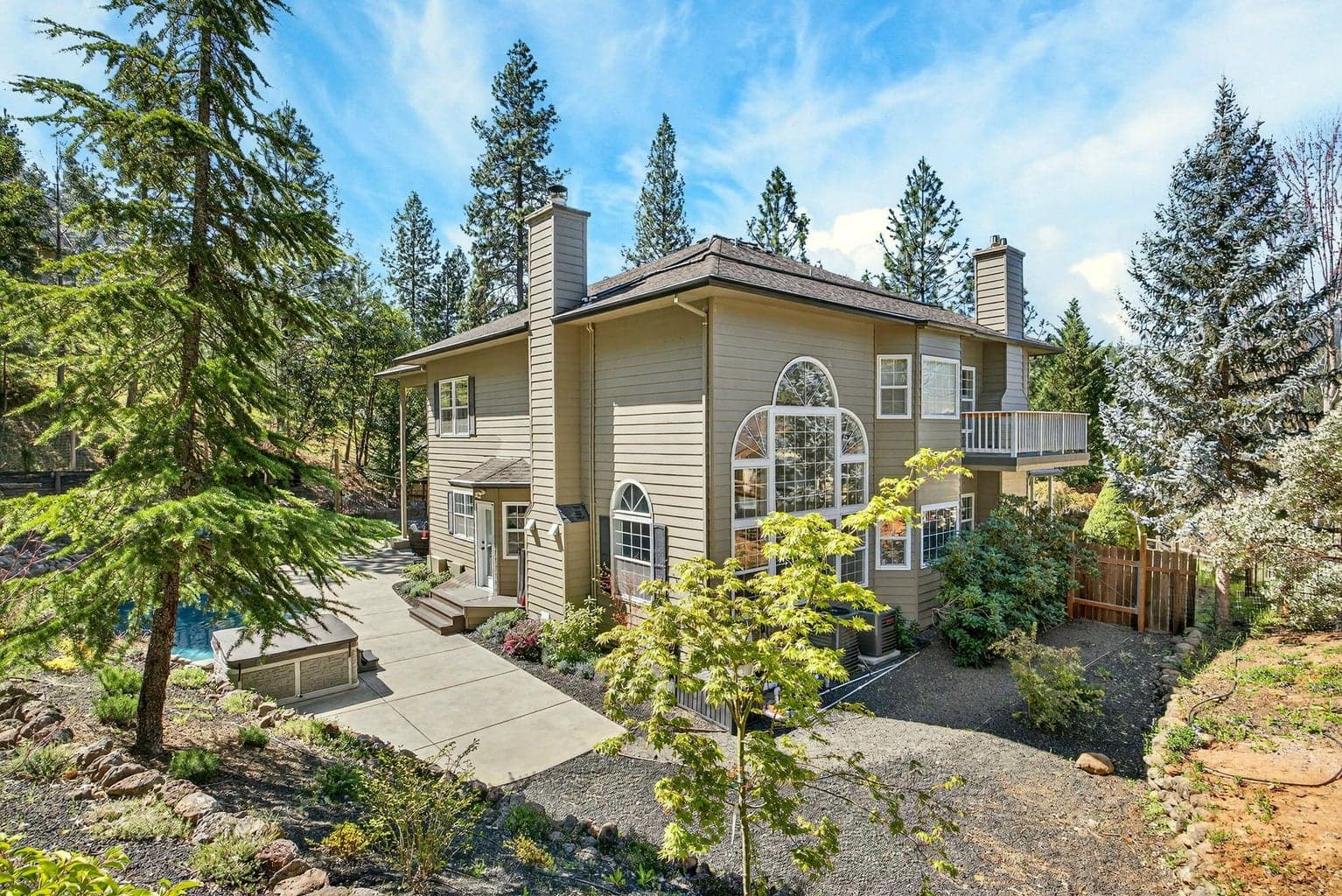 Photo of 120 Ponderosa Way 4 of 74