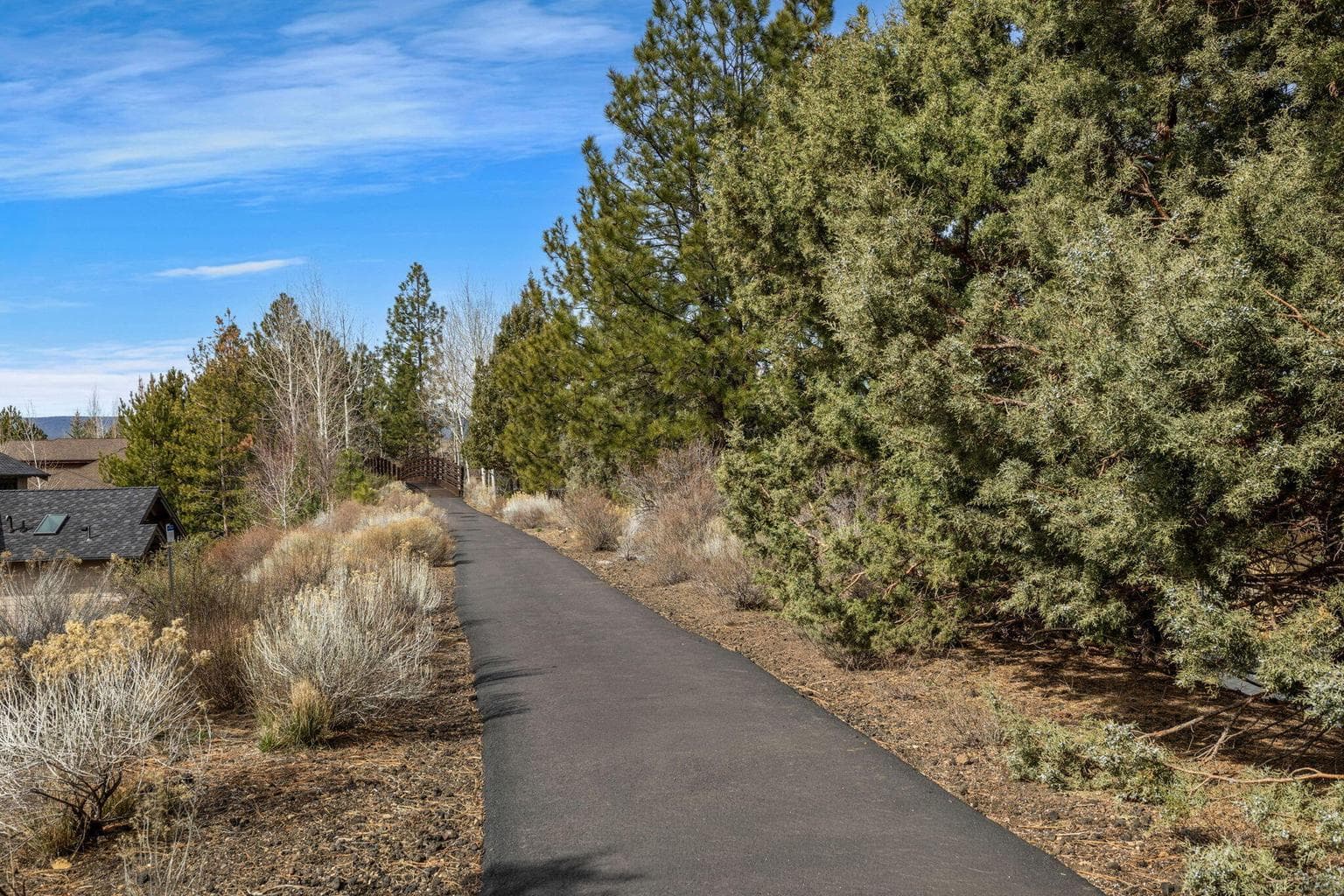 Photo of 19056 NW Mount Shasta Drive 43 of 46