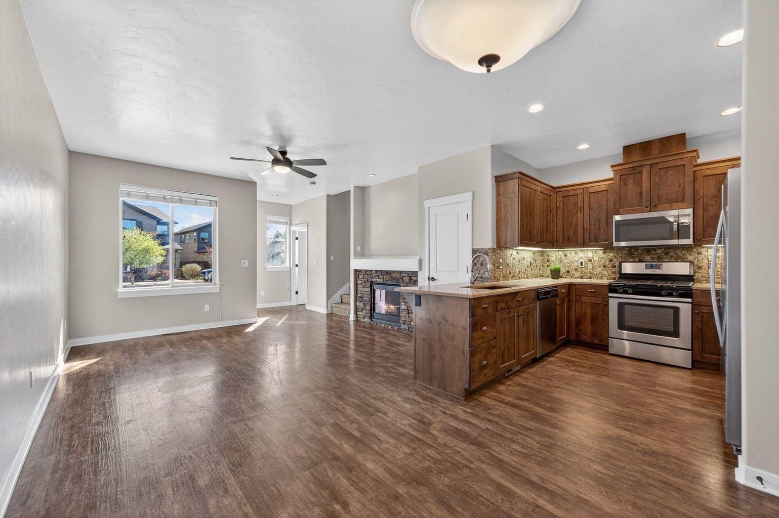 Photo of 3135 28th 3 of 27